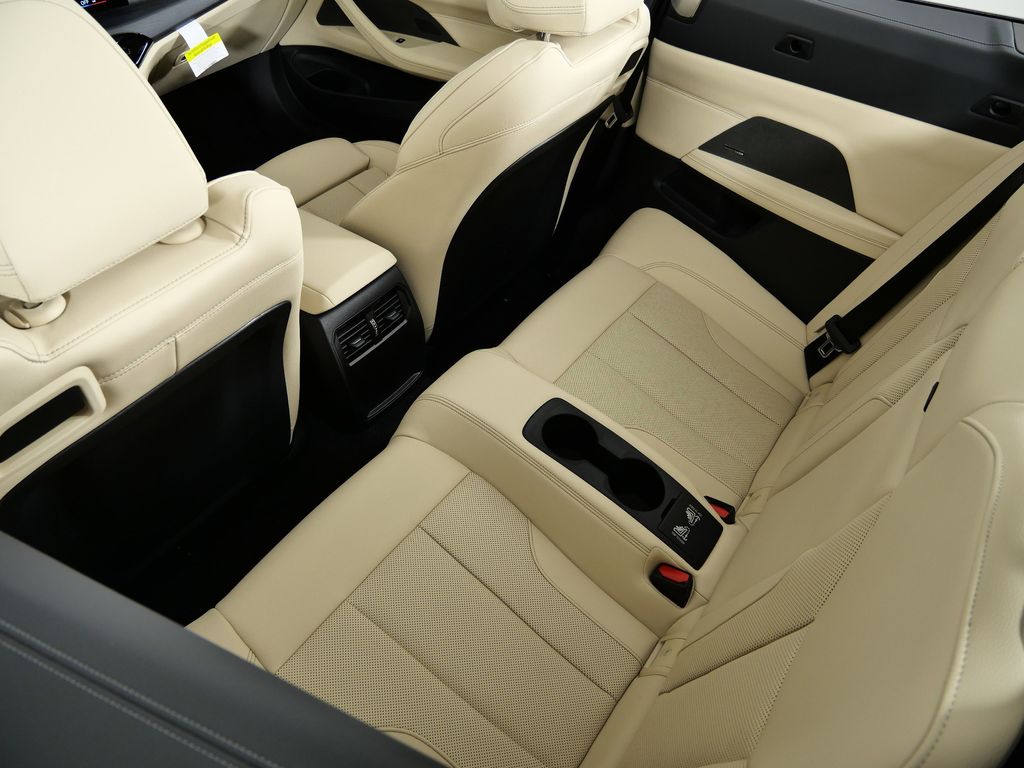 Thumbnail: 2026 BMW 4 Series - 29