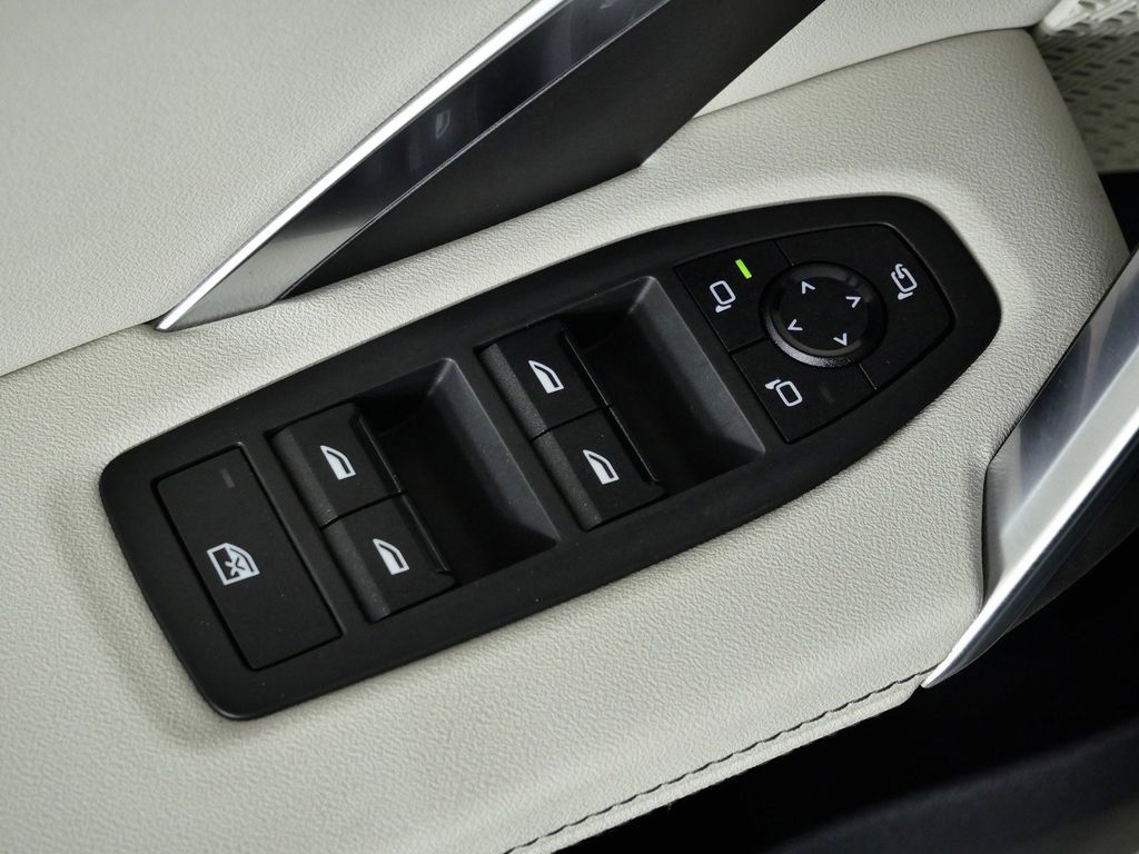Thumbnail: 2026 BMW X1 - 34
