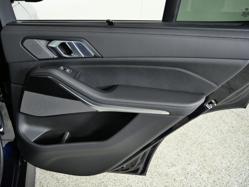 Thumbnail: 2026 BMW X5 - 25