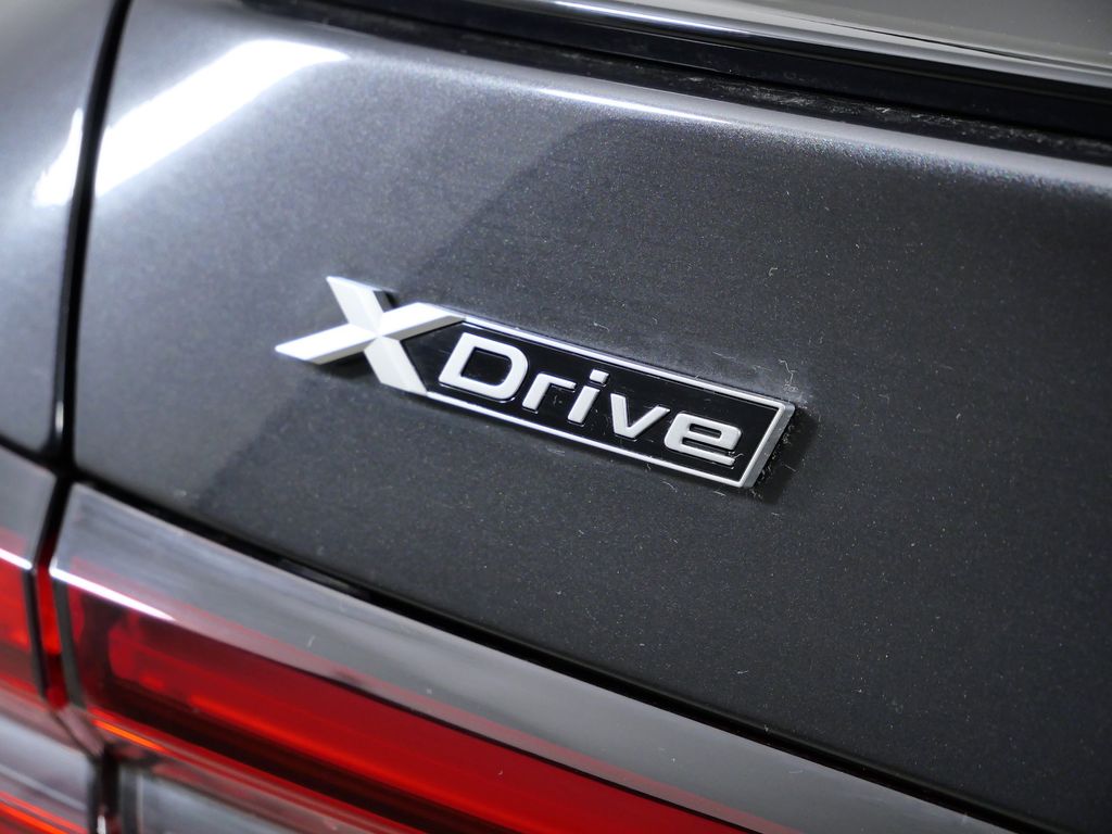 Thumbnail: 2026 BMW 5 Series - 13