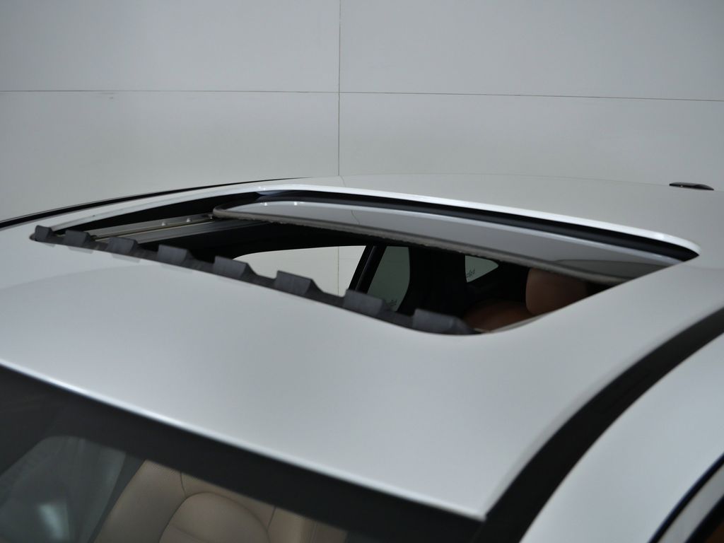 Thumbnail: 2019 Mercedes-Benz GLC - 19