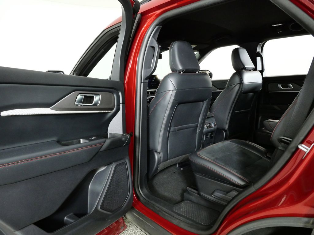 Thumbnail: 2025 Ford Explorer - 26