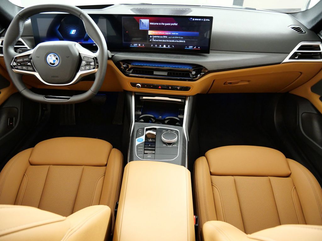 Thumbnail: 2025 BMW i4 - 6