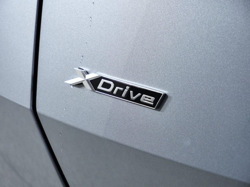 Thumbnail: 2026 BMW X3 - 13