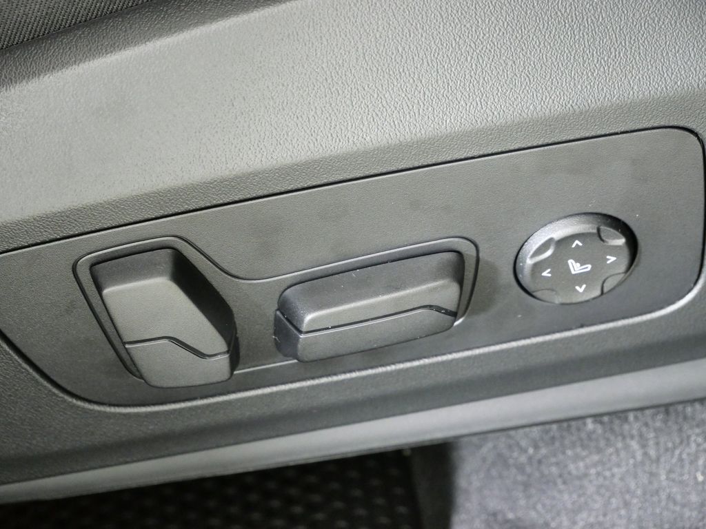 Thumbnail: 2026 BMW X1 - 22