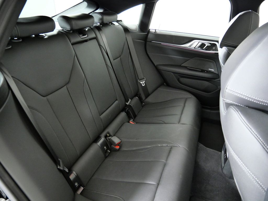 Thumbnail: 2025 BMW i4 - 31