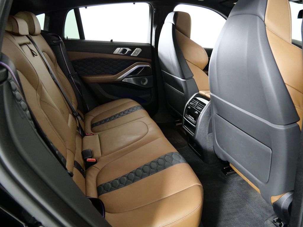 Thumbnail: 2023 BMW X6 - 25