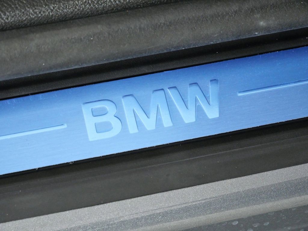 Thumbnail: 2026 BMW 3 Series - 23