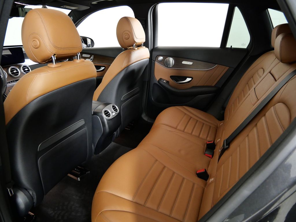 Thumbnail: 2021 Mercedes-Benz GLC - 31