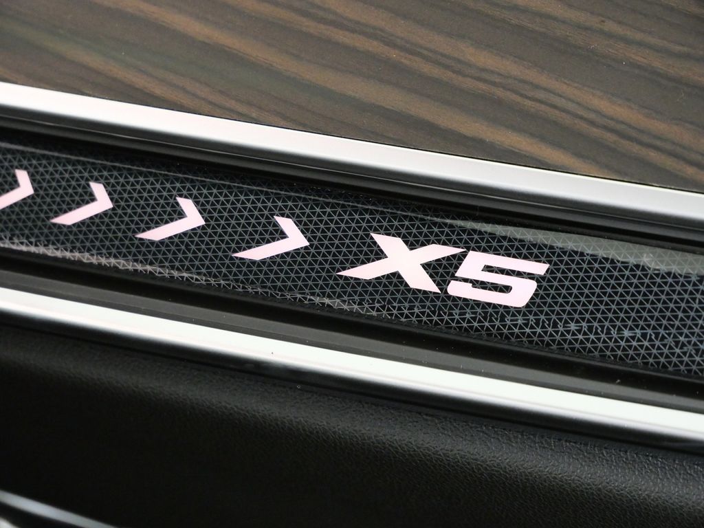 Thumbnail: 2026 BMW X5 - 24