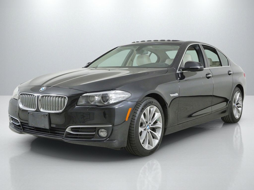 2014 BMW 5 Series 528i xDrive -
                  Wayzata, MN