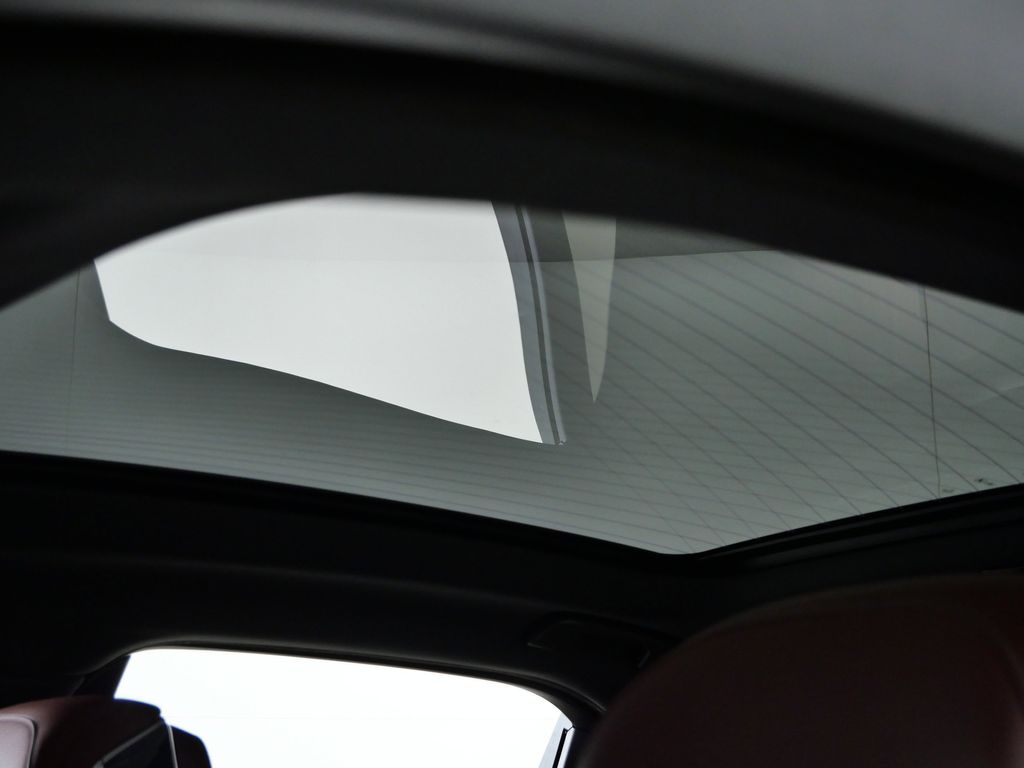 Thumbnail: 2023 BMW 7 Series - 23