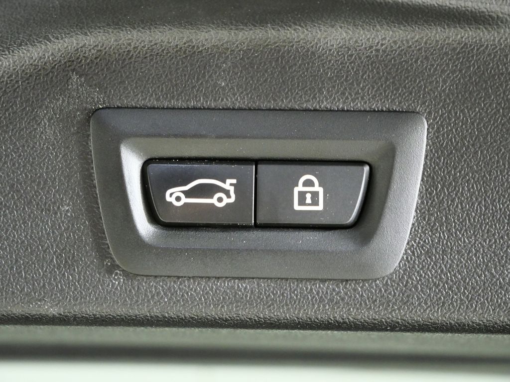 Thumbnail: 2023 BMW X5 - 30