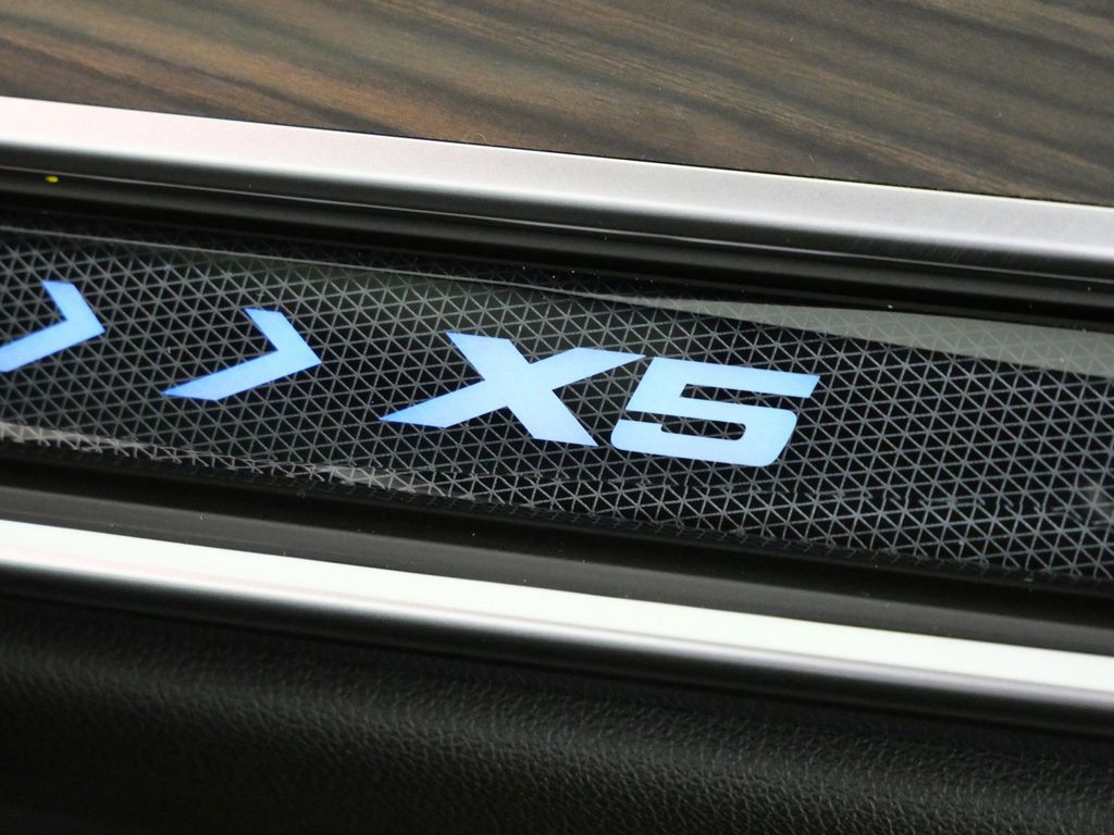 Thumbnail: 2026 BMW X5 - 24