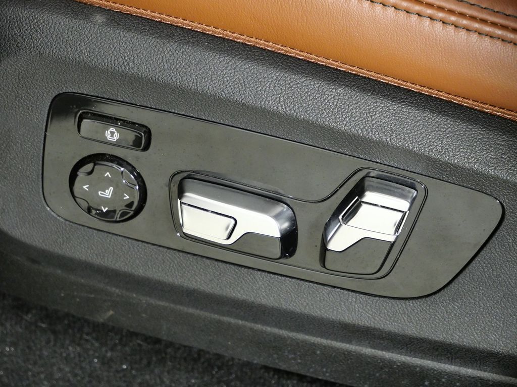 Thumbnail: 2025 BMW X5 - 40