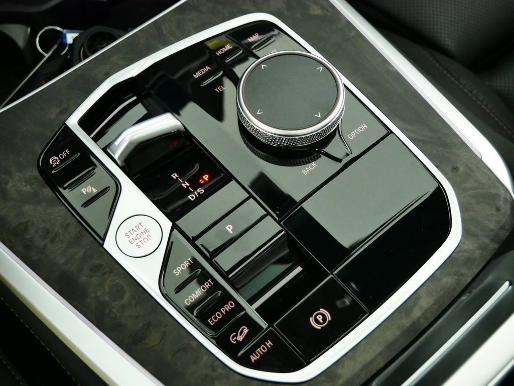 Thumbnail: 2026 BMW X5 - 50