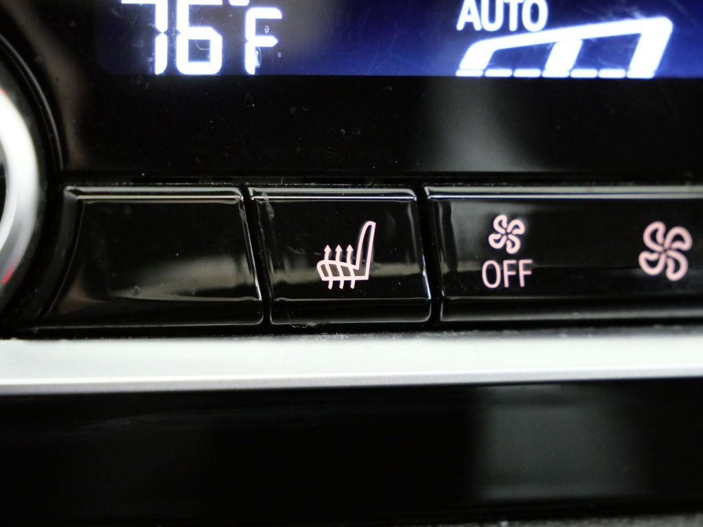 Thumbnail: 2022 BMW 5 Series - 49