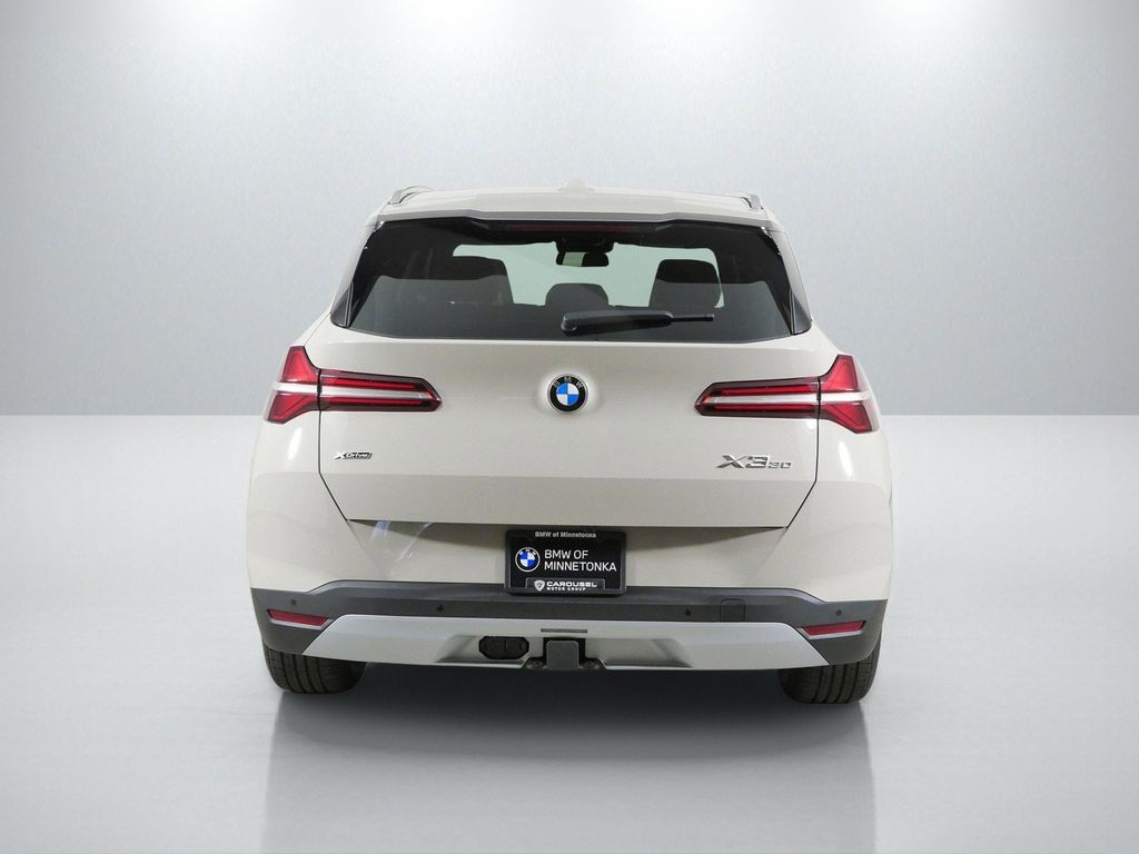 Thumbnail: 2026 BMW X3 - 10