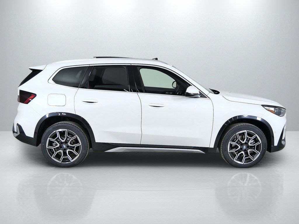 Thumbnail: 2026 BMW X1 - 8
