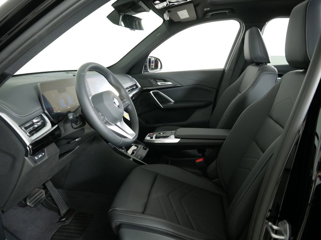 Thumbnail: 2025 BMW X1 - 31