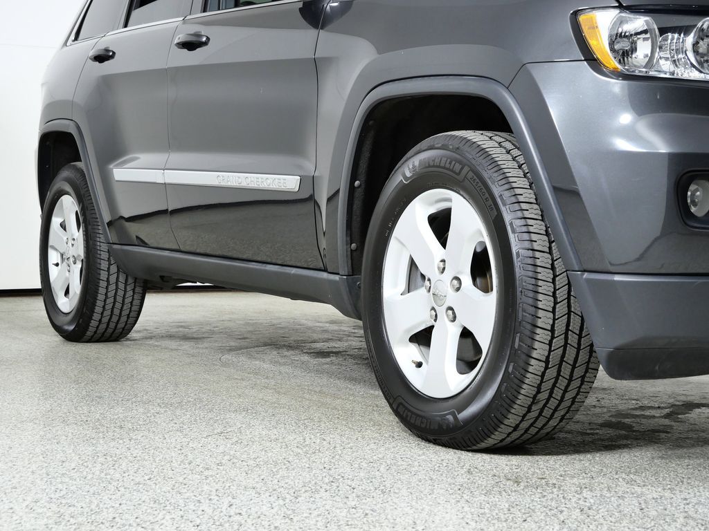 Thumbnail: 2011 Jeep Grand Cherokee - 7