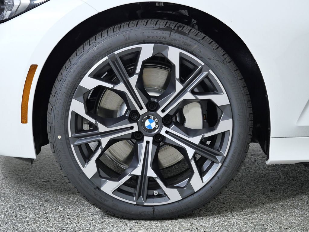 Thumbnail: 2026 BMW 3 Series - 19