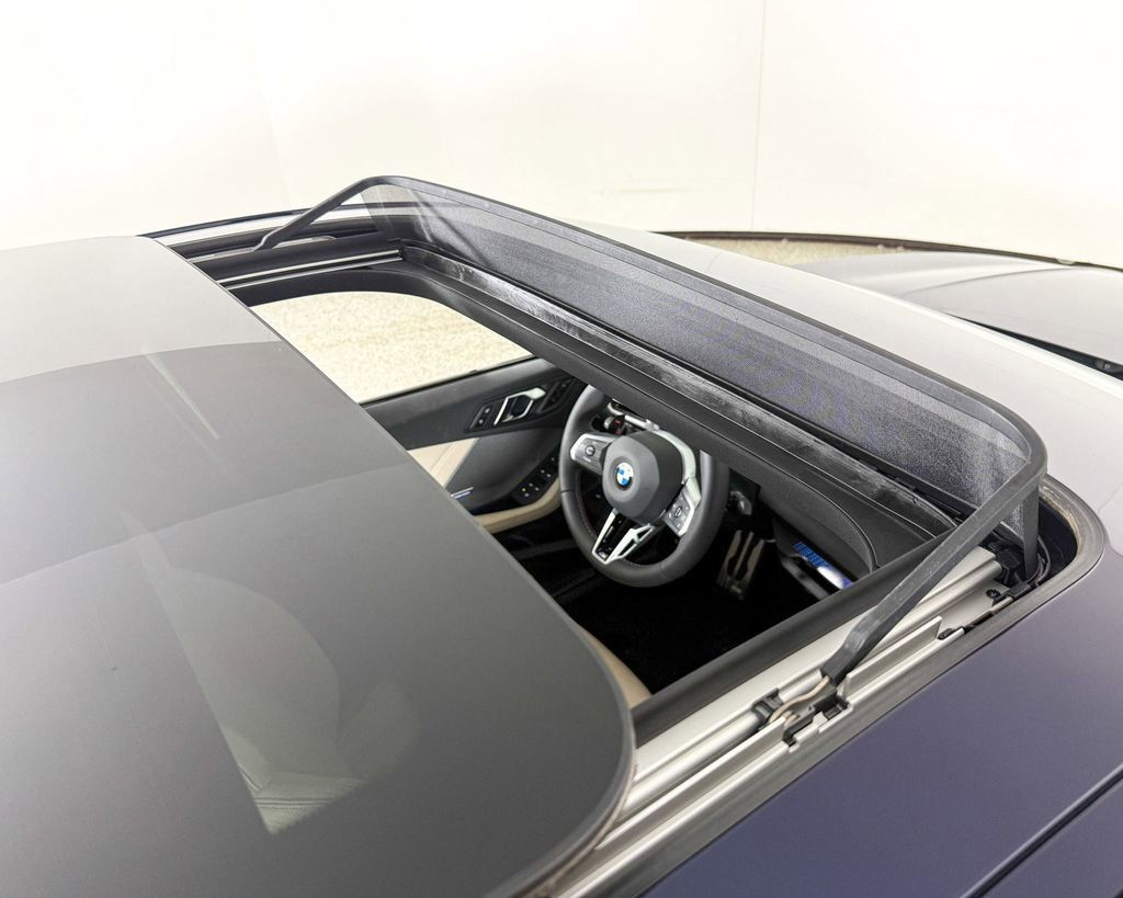 Thumbnail: 2025 BMW 2 Series - 18