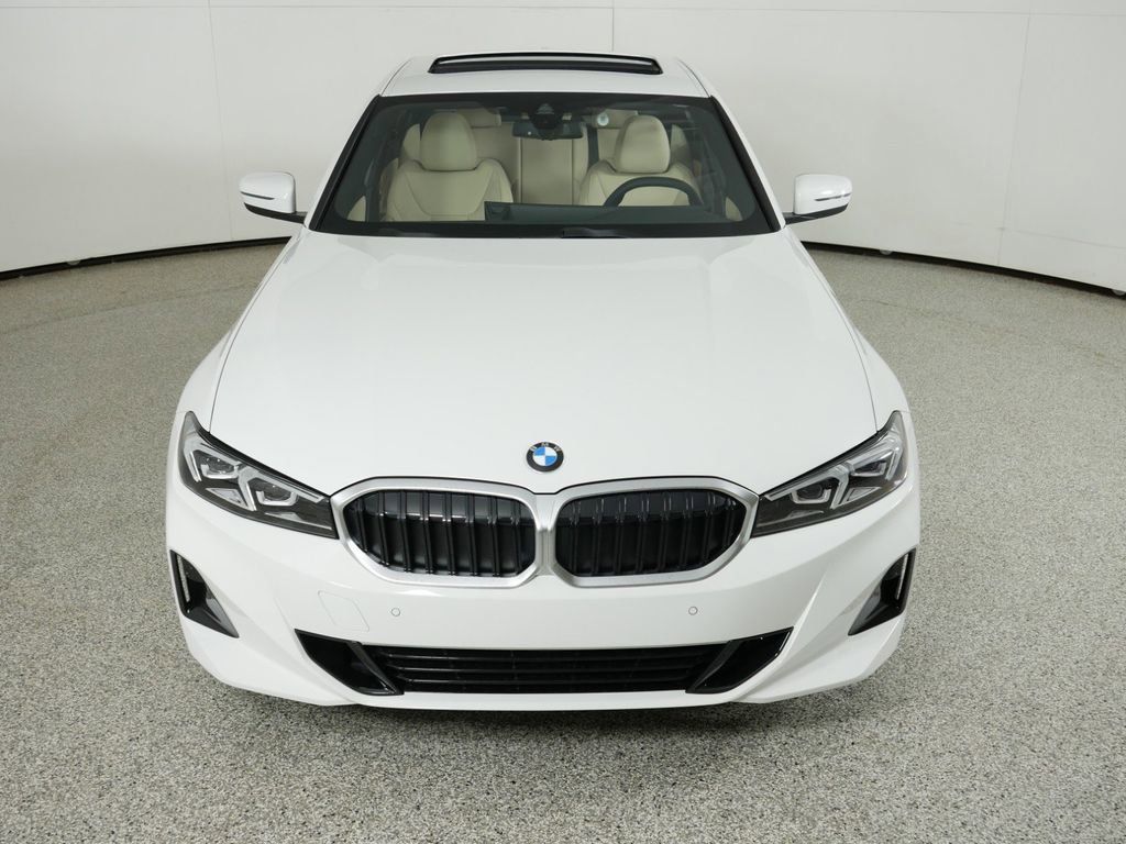 Thumbnail: 2025 BMW 3 Series - 17