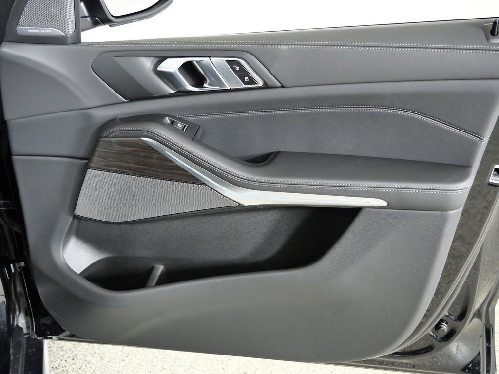 Thumbnail: 2026 BMW X5 - 20