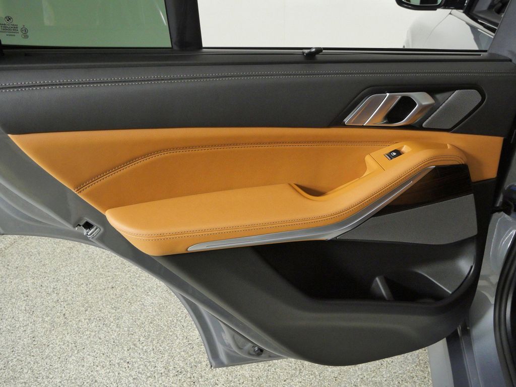 Thumbnail: 2026 BMW X5 - 31