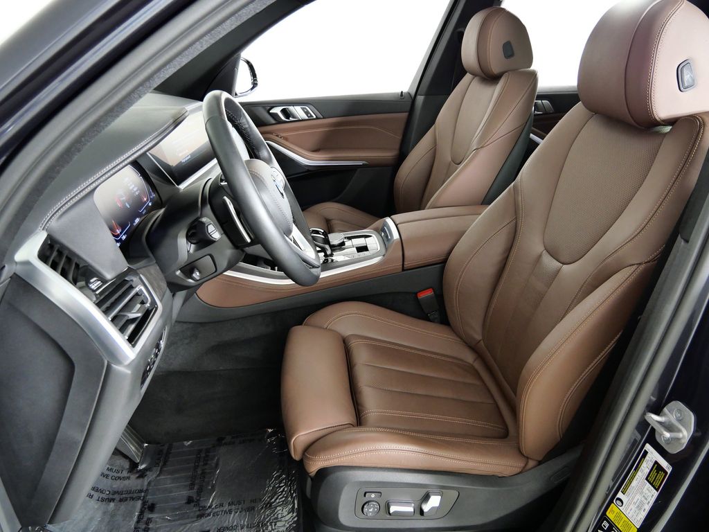 Thumbnail: 2022 BMW X5 - 41