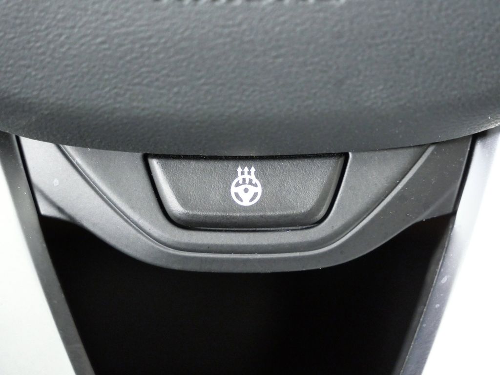 Thumbnail: 2023 BMW 3 Series - 45