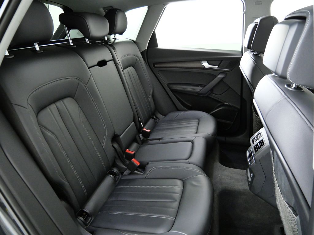 Thumbnail: 2023 Audi Q5 - 27