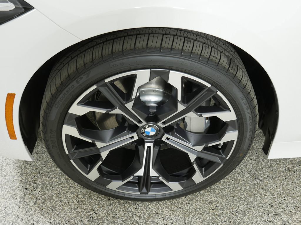 Thumbnail: 2025 BMW 3 Series - 20