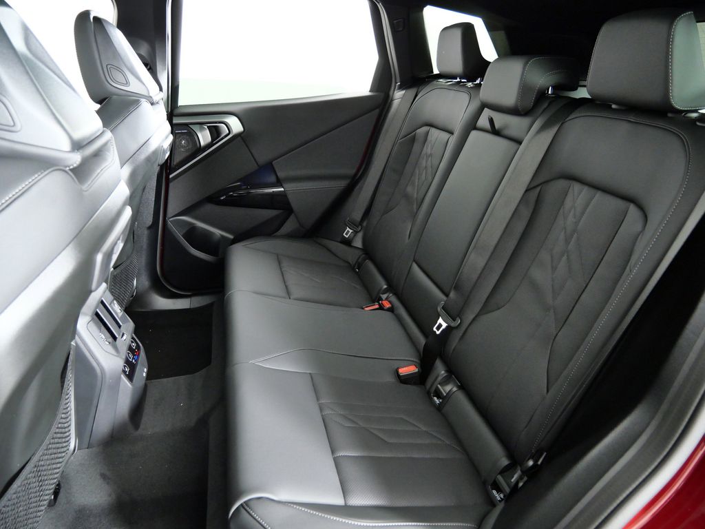 Thumbnail: 2026 BMW X3 - 32