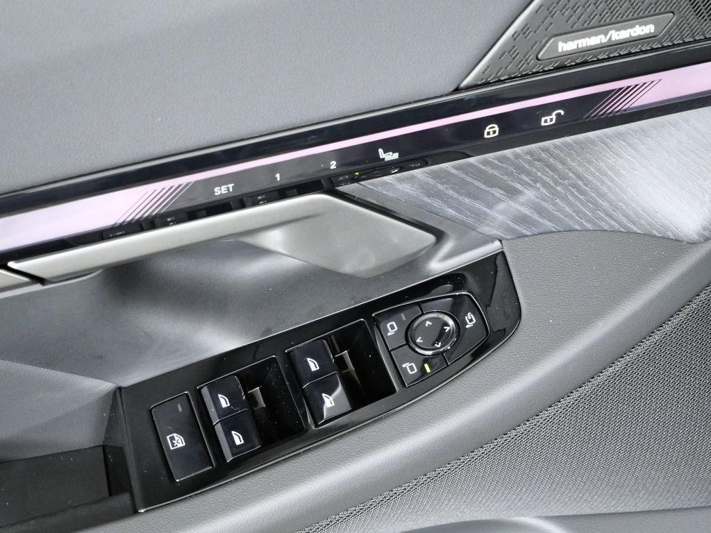 Thumbnail: 2026 BMW 5 Series - 35