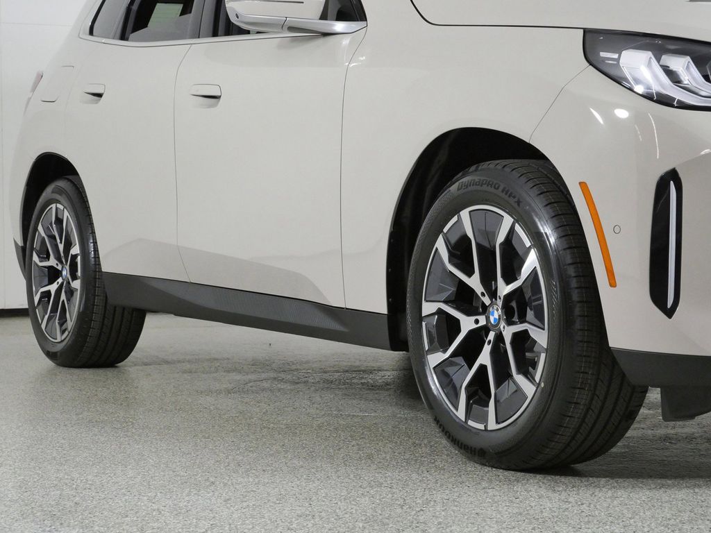 Thumbnail: 2026 BMW X3 - 6