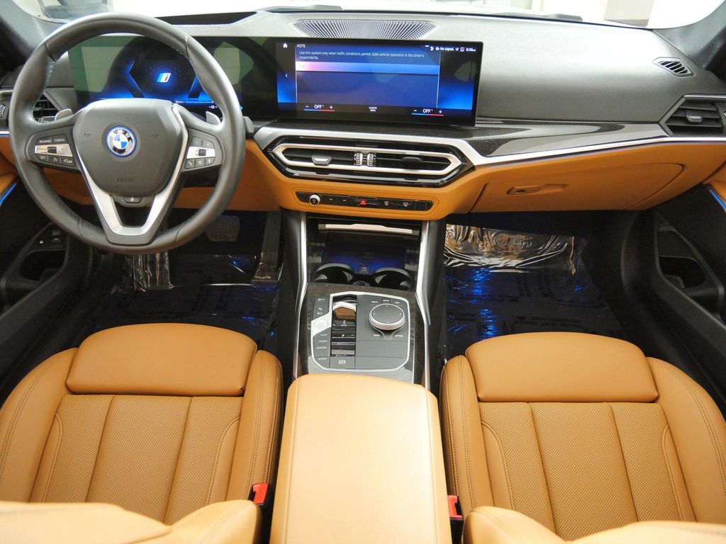 Thumbnail: 2023 BMW 3 Series - 5