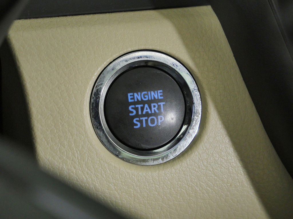 Thumbnail: 2023 Toyota Camry - 40