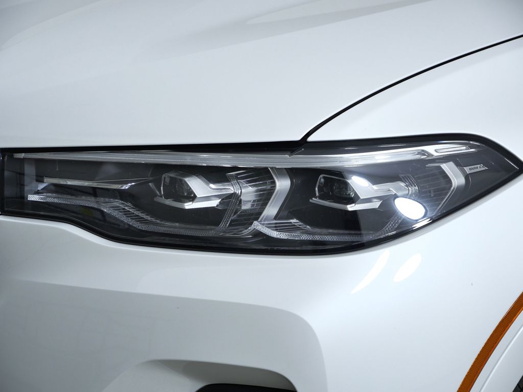 Thumbnail: 2022 BMW X7 - 4