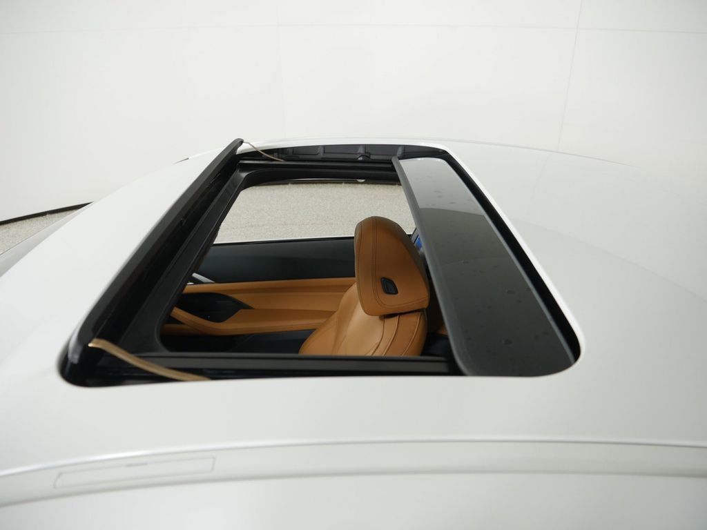 Thumbnail: 2025 BMW 4 Series - 21