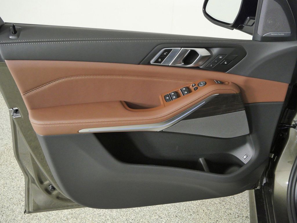 Thumbnail: 2026 BMW X5 - 34
