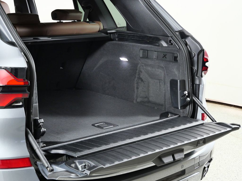 Thumbnail: 2026 BMW X5 - 29