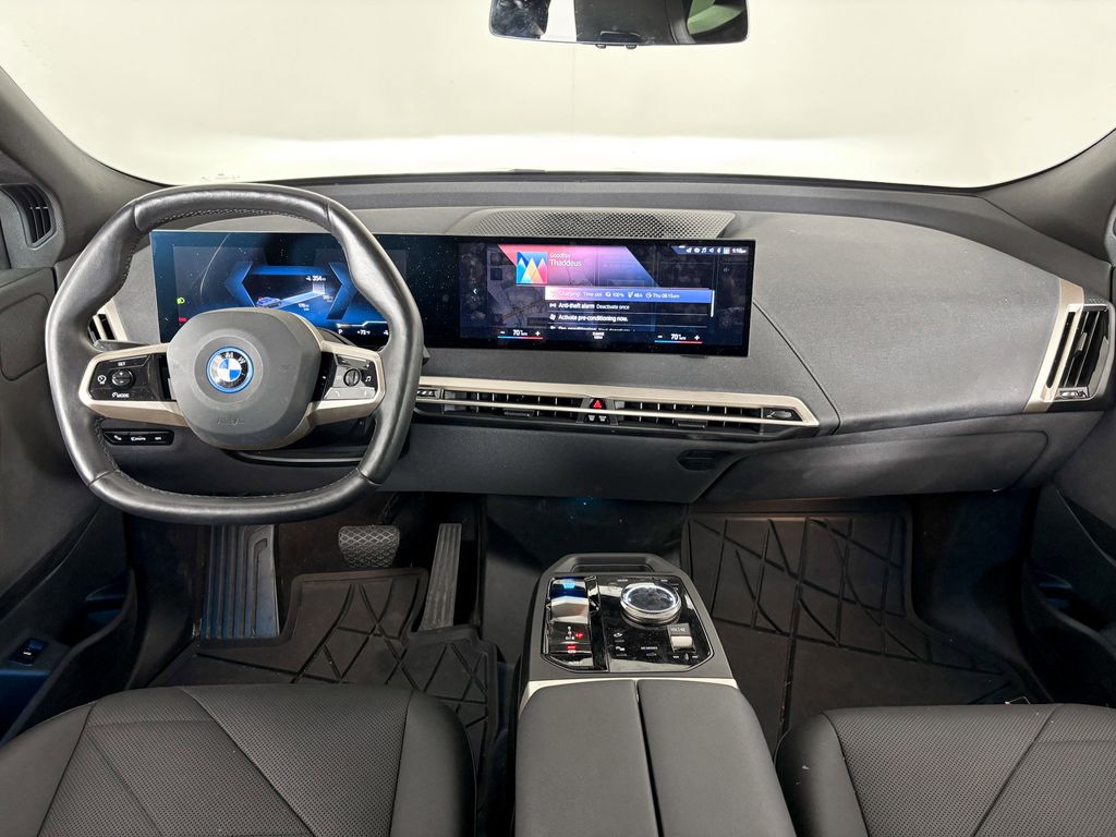 Thumbnail: 2023 BMW iX - 10