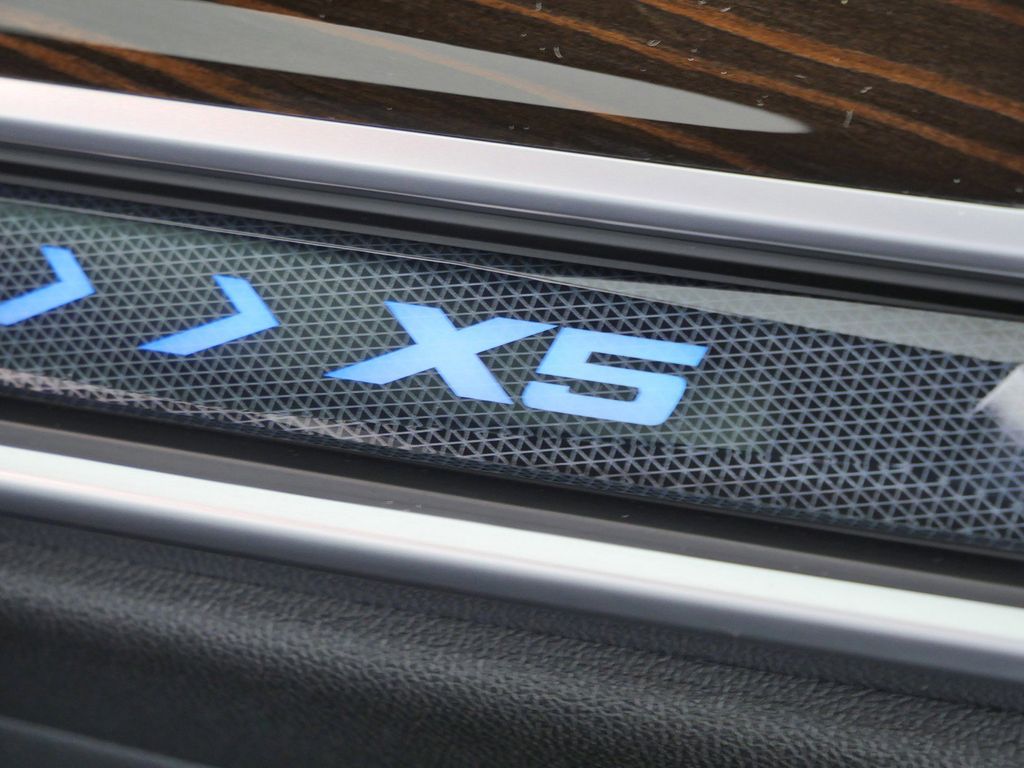Thumbnail: 2026 BMW X5 - 24