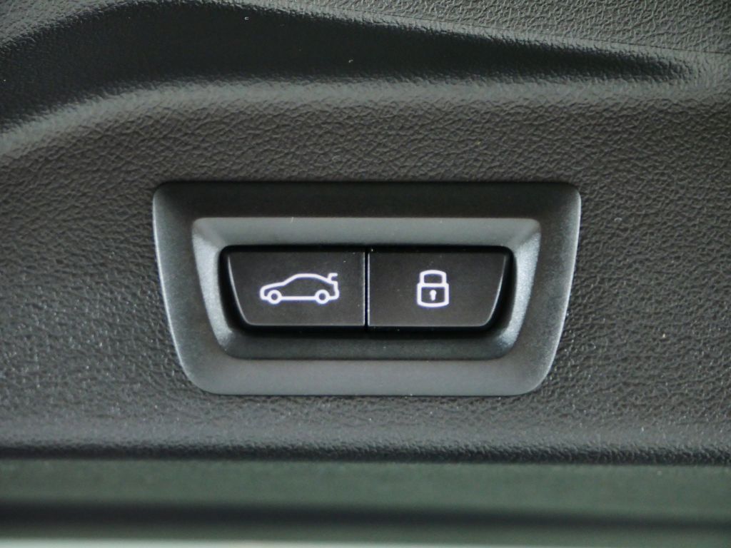 Thumbnail: 2026 BMW X5 - 28