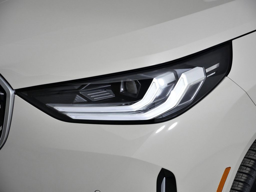 Thumbnail: 2026 BMW X3 - 3