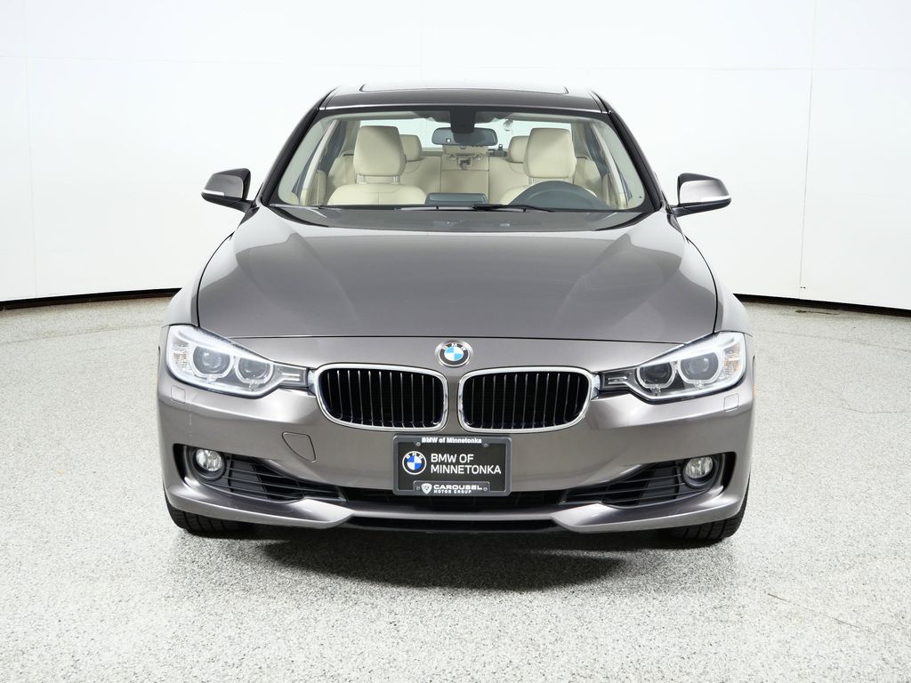 Thumbnail: 2015 BMW 3 Series - 3