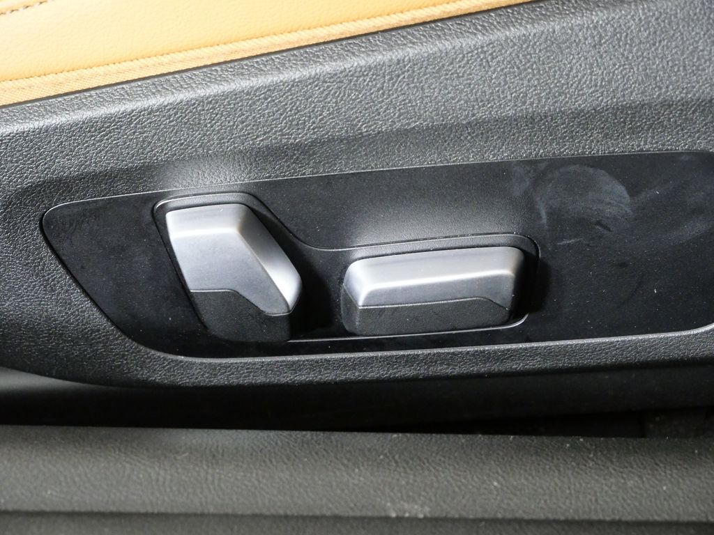 Thumbnail: 2022 BMW 4 Series - 27