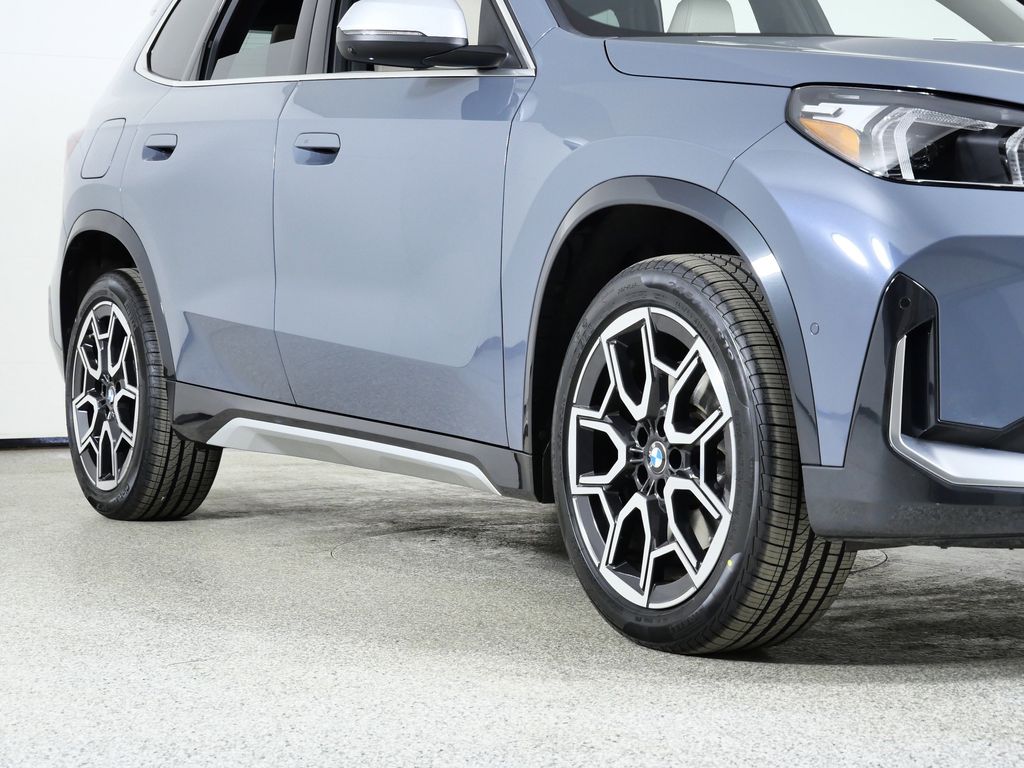 Thumbnail: 2024 BMW X1 - 8